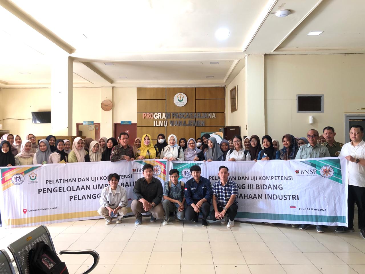 Pelaksanaan Pelatihan dan Uji Kompetensi dengan skema Customer Relationship Management dan Jenjang III Bidang Kewirausahaan Industri yang dilaksanakan pada tanggal 21 - 24 Maret 2024 di Universitas Malikussaleh